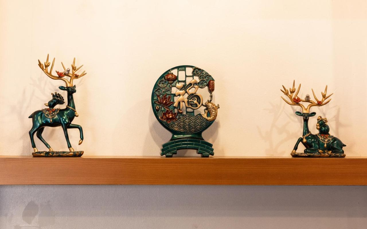 Marco Polo Phuket Poshtel & Bistroホステル エクステリア 写真