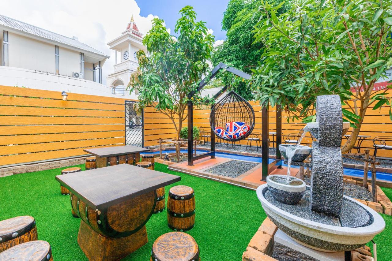 Marco Polo Phuket Poshtel & Bistroホステル エクステリア 写真