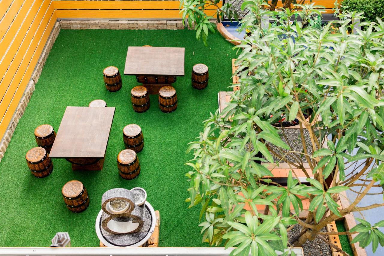 Marco Polo Phuket Poshtel & Bistroホステル エクステリア 写真