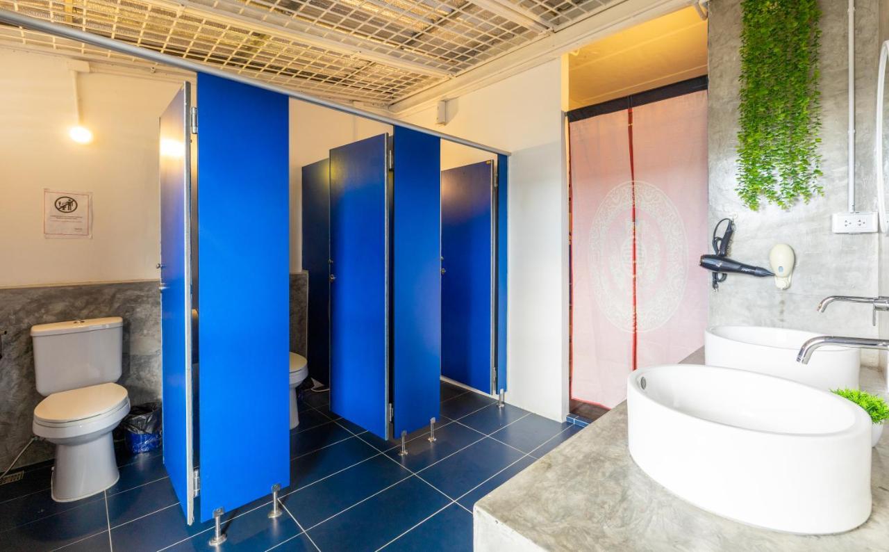 Marco Polo Phuket Poshtel & Bistroホステル 部屋 写真